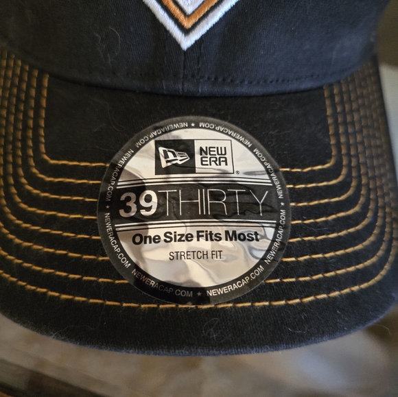 NEW MLB Athletic Collection Giants World Series 2010 New Era baseball cap. - Picture 2 of 7